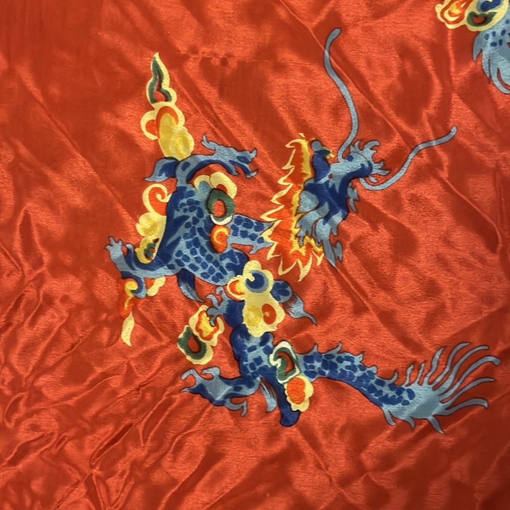 Vintage Anne Klein silk dragon scarf - Picture 4 of 7